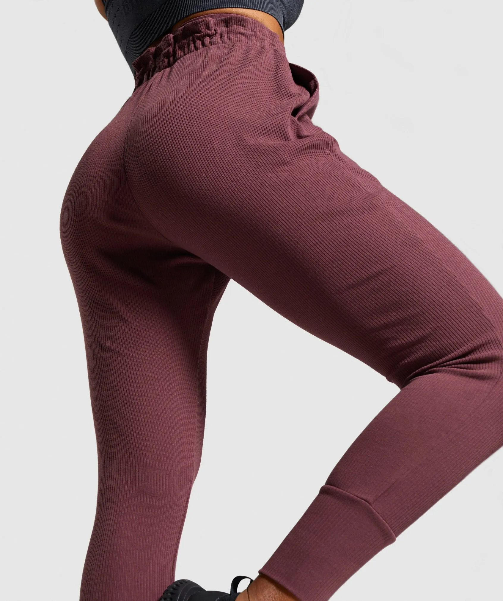 Gymshark Studio Joggers - Berry Red