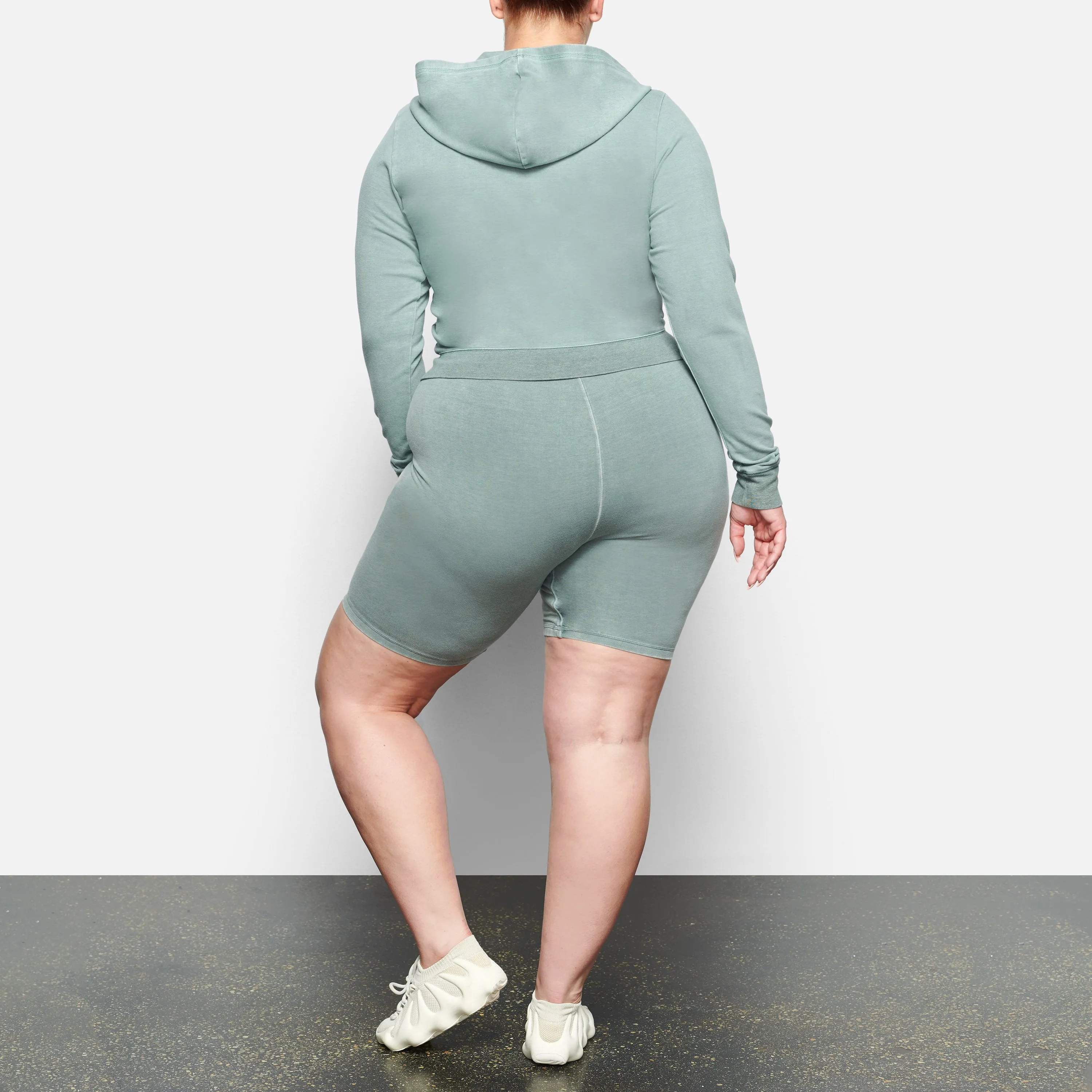 OUTDOOR BASICS ZIP UP HOODIE | BLUE CHALK