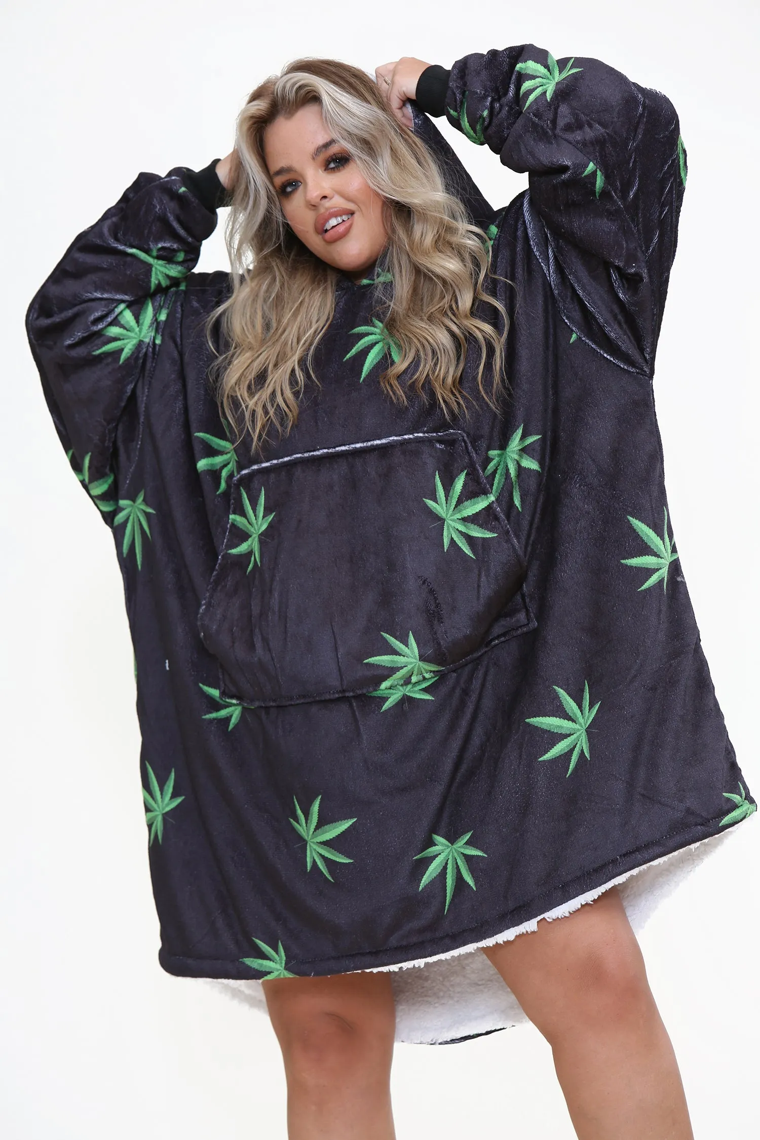 Weed Leaf Hoodie Black